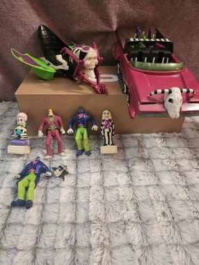 Vintage Beetlejuice toys Kenner 90s